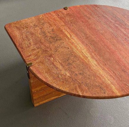 میز طراحی شده با سنگ تراورتن قرمز آذرشهر