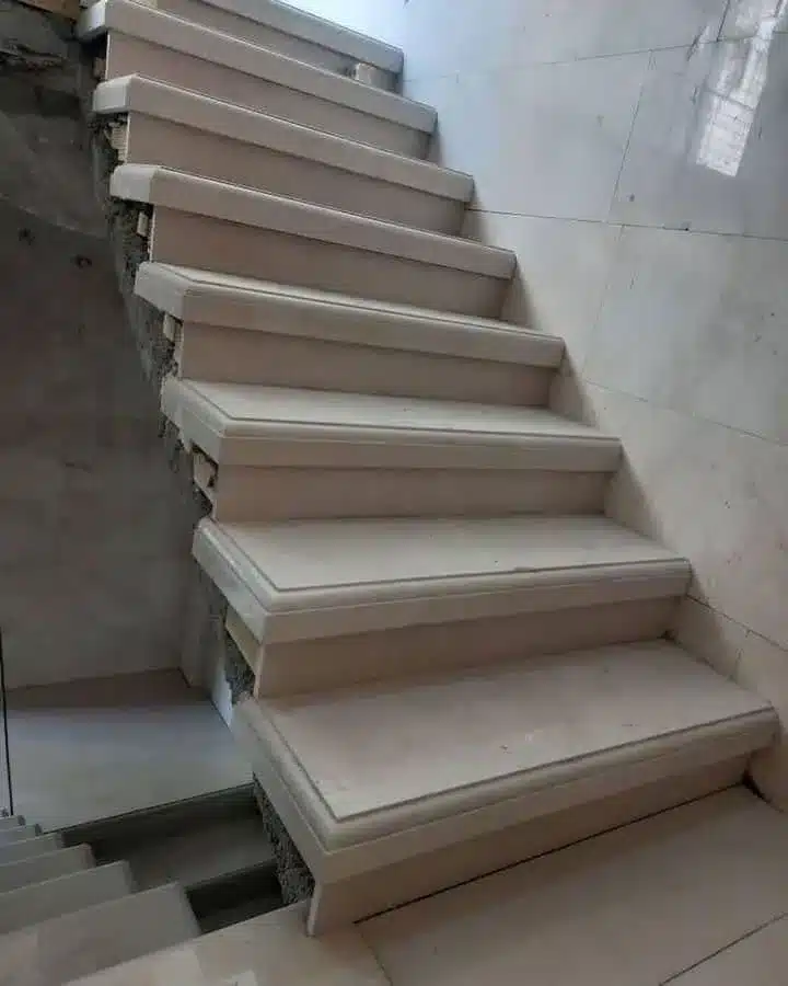 پله اجرا شده با سنگ مرمریت هرسین